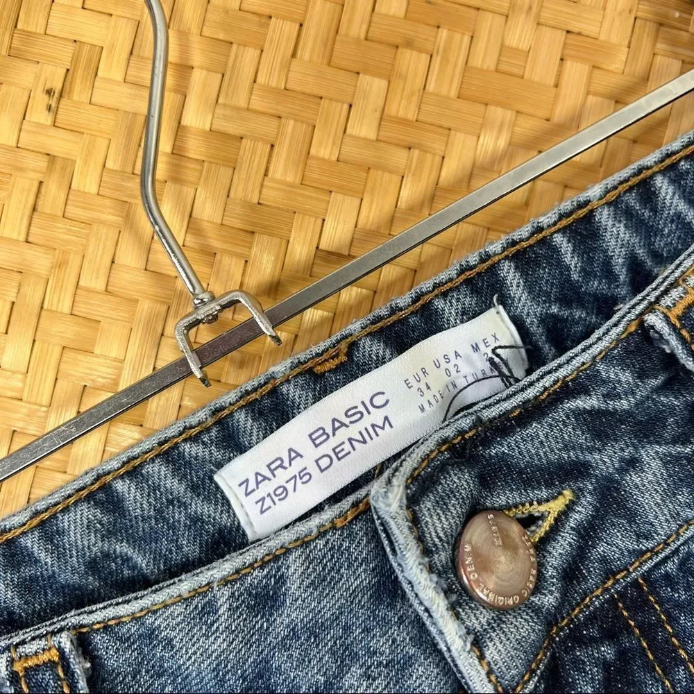 Zara boyfriend jeans distressed frayed hem w/ leopard detail‎